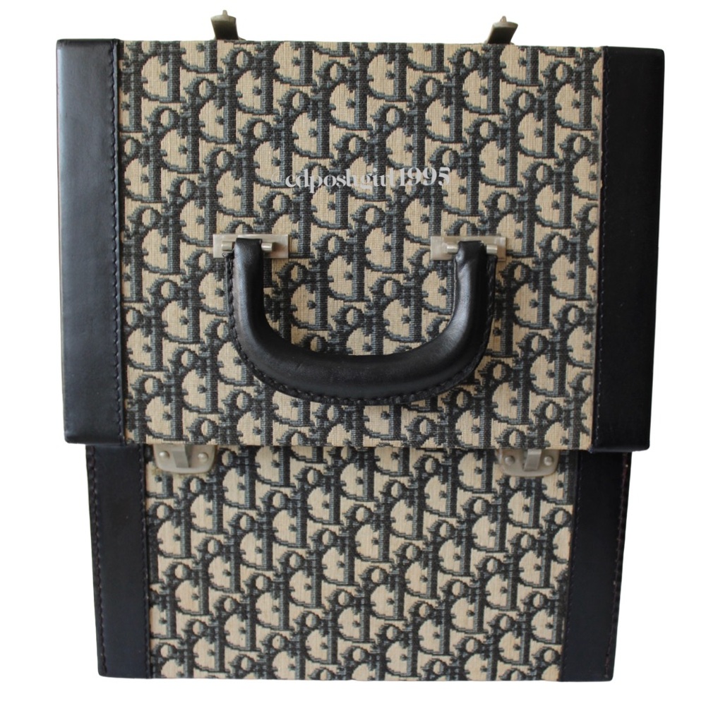 1970s Christian Dior Vanity Train Case Iconic Oblique Canvas with Keys & Tag - Picture 12 of 16